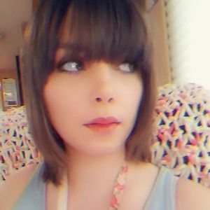 Meet your Posher, Caitlyn